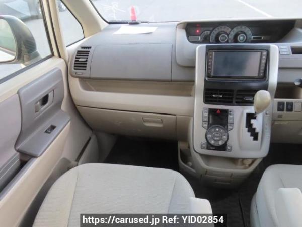 Used 2007 AT toyota noah ZRR70G Image[18]