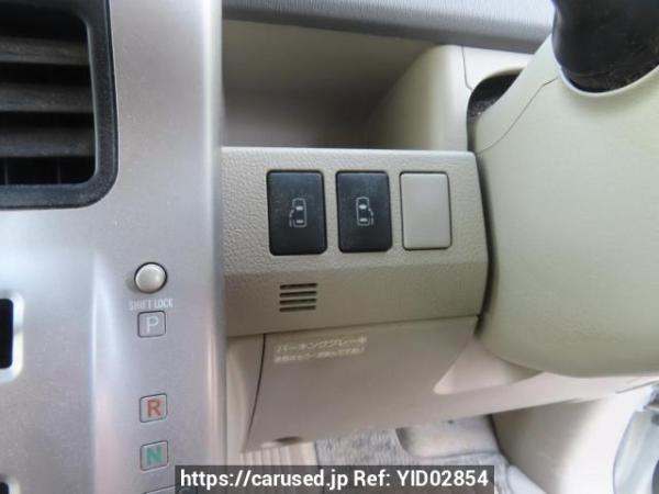 Used 2007 AT toyota noah ZRR70G Image[27]
