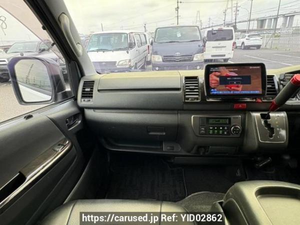 Used 2017 AT toyota regiusace-van KDH201V Image[20]