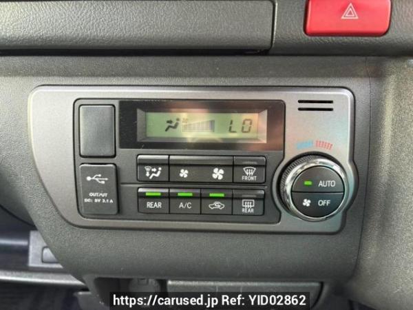 Used 2017 AT toyota regiusace-van KDH201V Image[25]