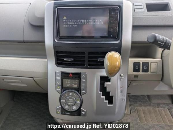 Used 2009 AT toyota noah ZRR70W Image[15]