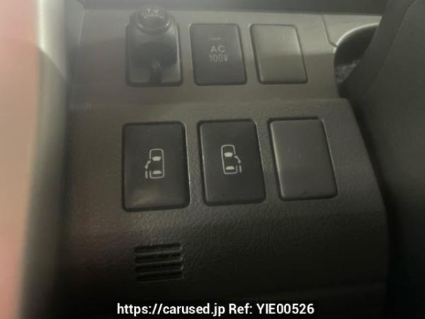 Used 2007 AT toyota noah DBA-ZRR70W Image[8]