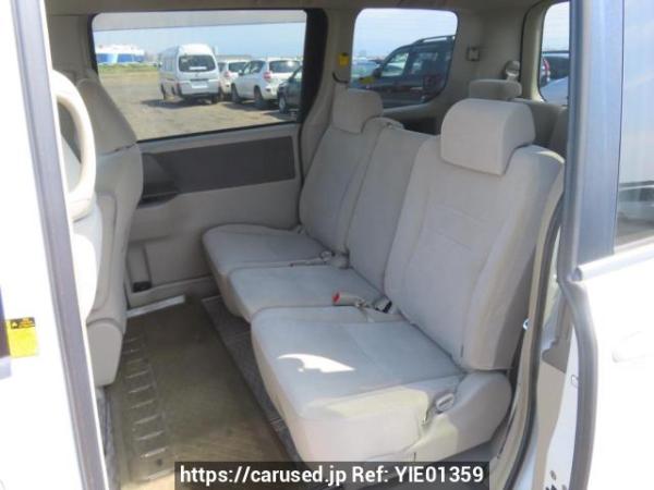 Used 2007 AT toyota noah ZRR70G Image[19]