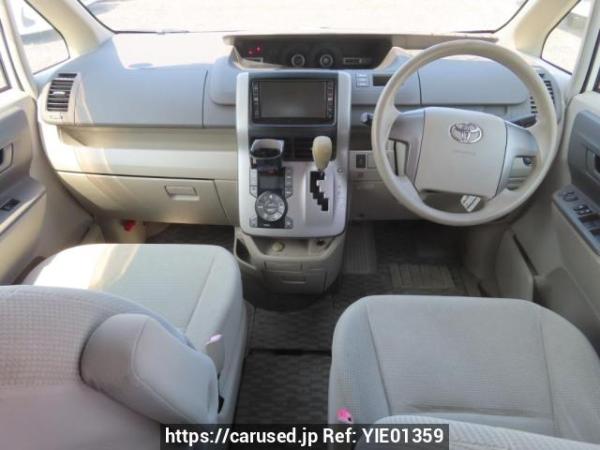 Used 2007 AT toyota noah ZRR70G Image[23]