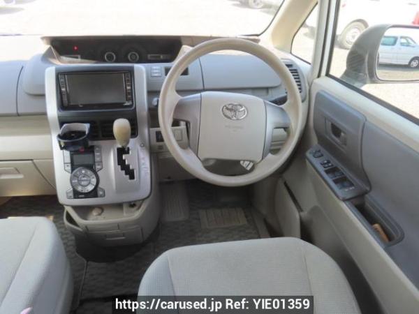 Used 2007 AT toyota noah ZRR70G Image[25]