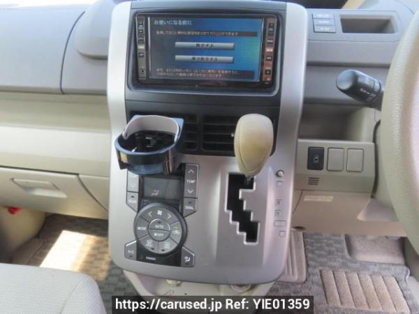 Used 2007 AT toyota noah ZRR70G Image[28]