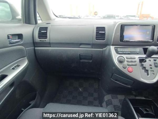 Used 2005 AT toyota wish ANE10G Image[18]