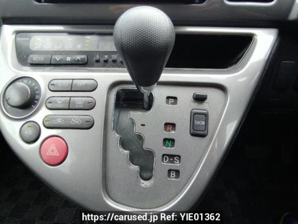 Used 2005 AT toyota wish ANE10G Image[23]