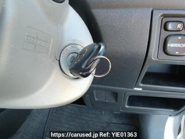 Used 2005 AT toyota sienta NCP81G Image[28]
