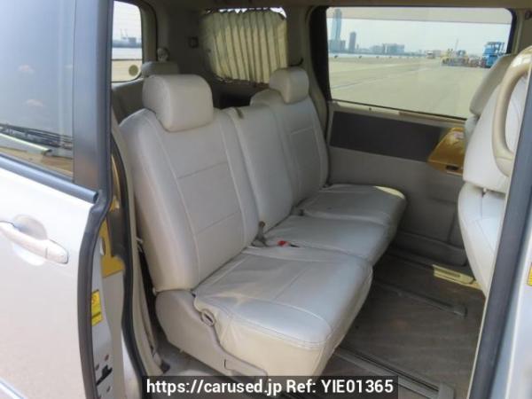 Used 2009 AT toyota noah ZRR70W Image[18]
