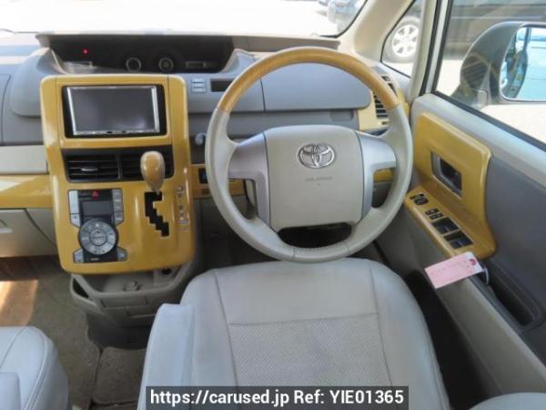 Used 2009 AT toyota noah ZRR70W Image[24]