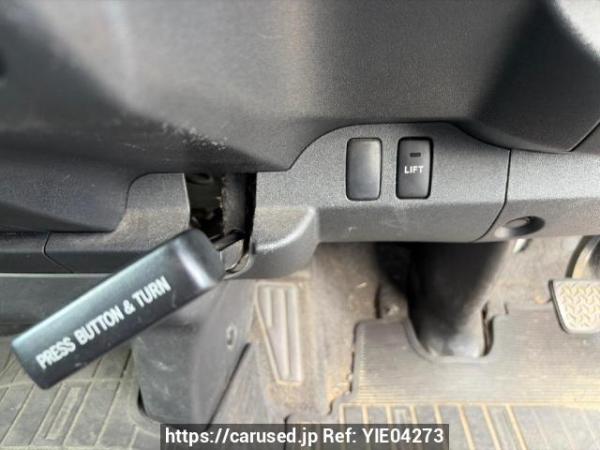 Used 2006 AT toyota hiace-van TRH200K Image[16]