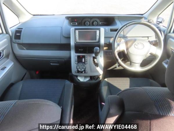 Used 2009 AT toyota voxy ZRR70W Image[23]