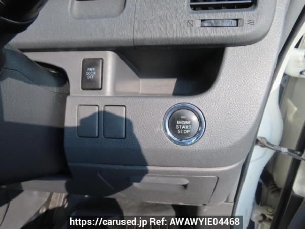 Used 2009 AT toyota voxy ZRR70W Image[33]