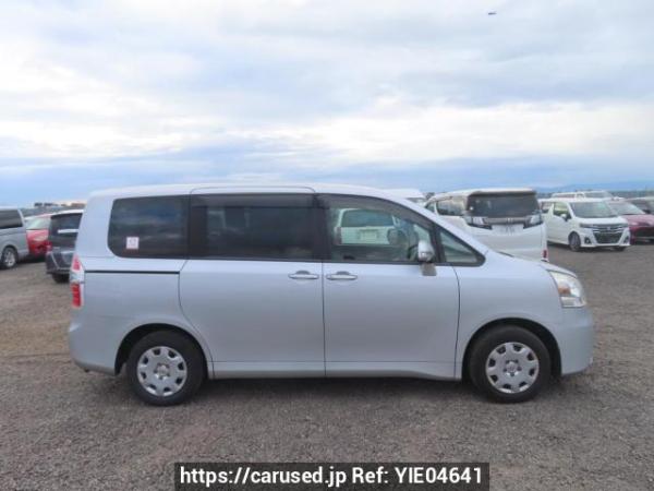 Used 2008 AT toyota noah ZRR70G Image[7]
