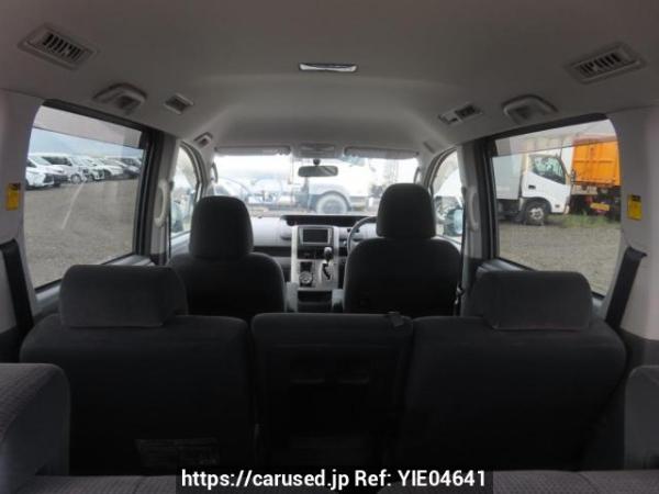 Used 2008 AT toyota noah ZRR70G Image[9]
