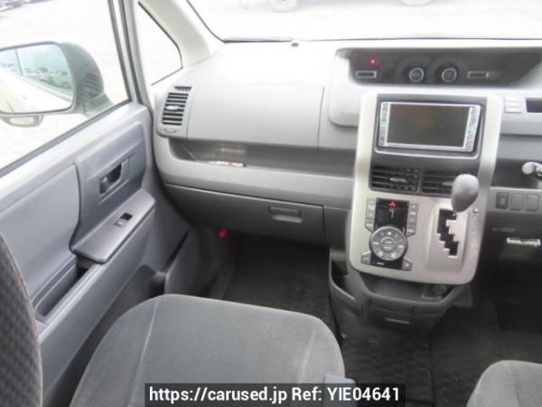 Used 2008 AT toyota noah ZRR70G Image[24]