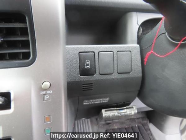 Used 2008 AT toyota noah ZRR70G Image[32]