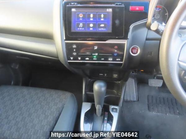 Used 2013 AT honda fit GK3 Image[17]