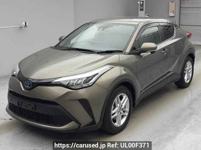 Buy Used 2021 Toyota C-HR ZYX11 (UL00F371) - Carused.jp