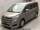 Toyota Noah ZRR80G