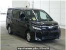 Toyota Voxy ZWR80G
