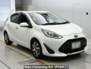 Toyota Aqua NHP10