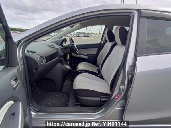 Used 2011 AT mazda demio DE3FS Image[14]