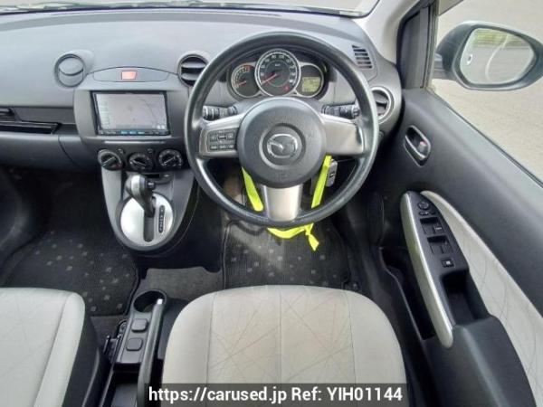 Used 2011 AT mazda demio DE3FS Image[19]