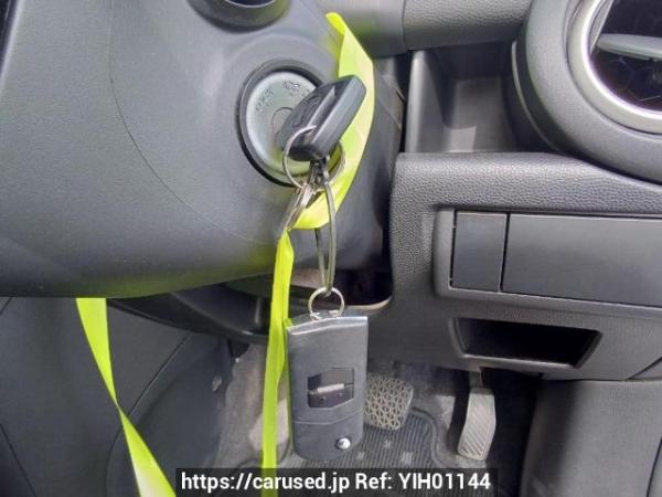 Used 2011 AT mazda demio DE3FS Image[26]