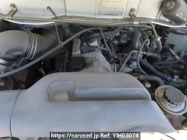 Used 2001 AT toyota regius-wagon RCH41W Image[9]