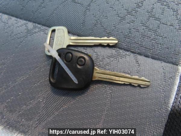 Used 2001 AT toyota regius-wagon RCH41W Image[25]