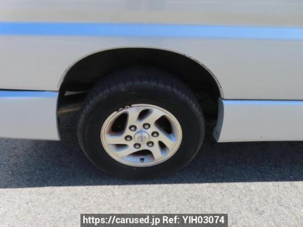 Used 2001 AT toyota regius-wagon RCH41W Image[30]