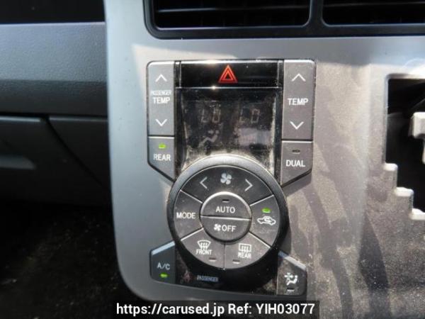 Used 2009 AT toyota noah ZRR70G Image[30]