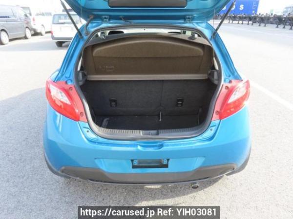 Used 2012 AT mazda demio DEJFS Image[8]