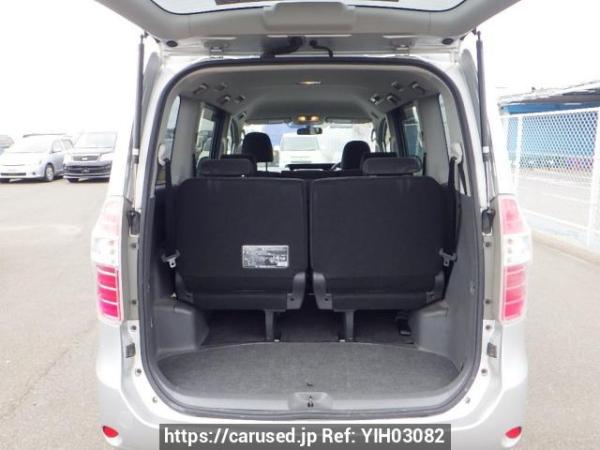Used 2010 AT toyota noah ZRR70G Image[6]