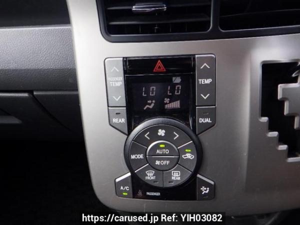 Used 2010 AT toyota noah ZRR70G Image[24]