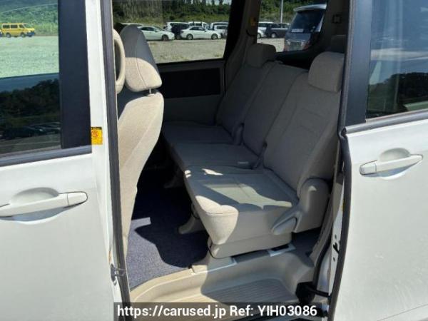 Used 2009 AT toyota noah ZRR70G Image[12]