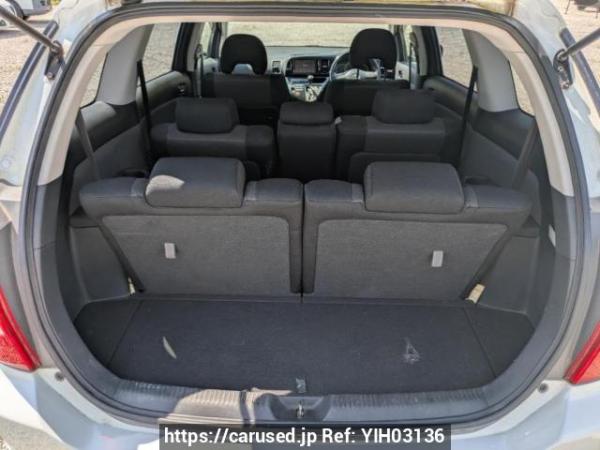 Used 2005 AT toyota wish ZNE10G Image[6]