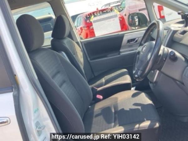 Used 2010 AT toyota voxy ZRR70W Image[11]