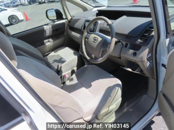 Used 2010 AT toyota noah ZRR70G Image[11]