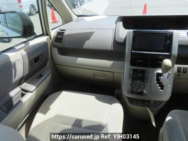 Used 2010 AT toyota noah ZRR70G Image[18]