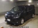 Toyota Voxy ZRR80G
