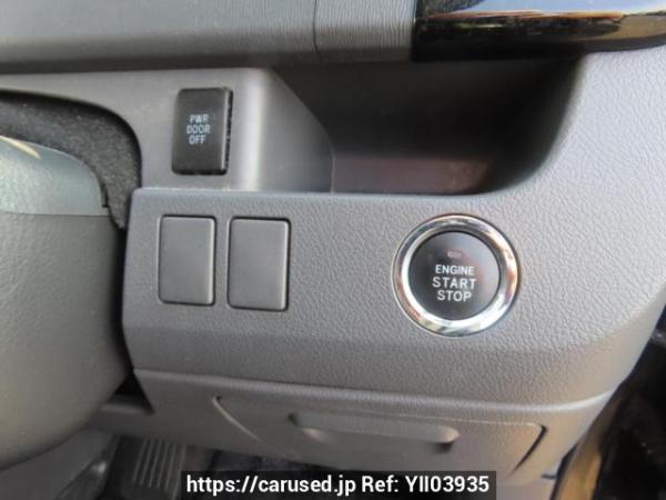 Used 2009 AT toyota voxy ZRR70W Image[33]