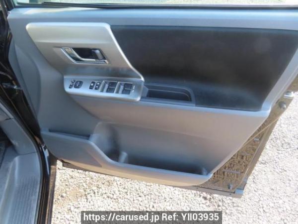 Used 2009 AT toyota voxy ZRR70W Image[37]