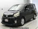 Toyota Noah ZRR70W