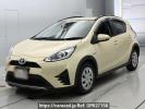 Toyota Aqua NHP10H