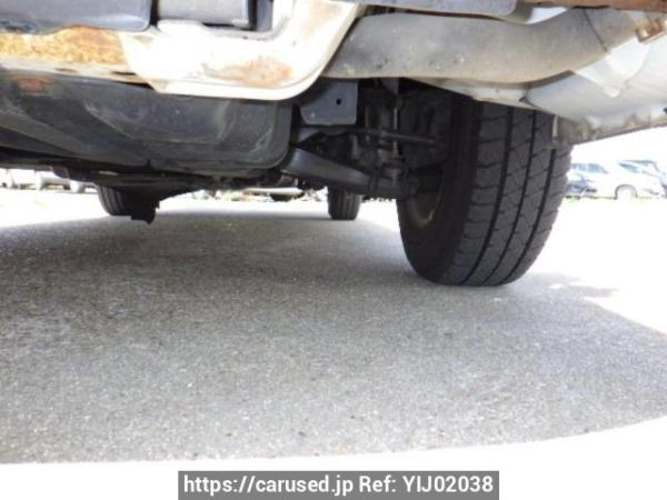 Used 2005 AT toyota regiusace-van KDH200V Image[27]