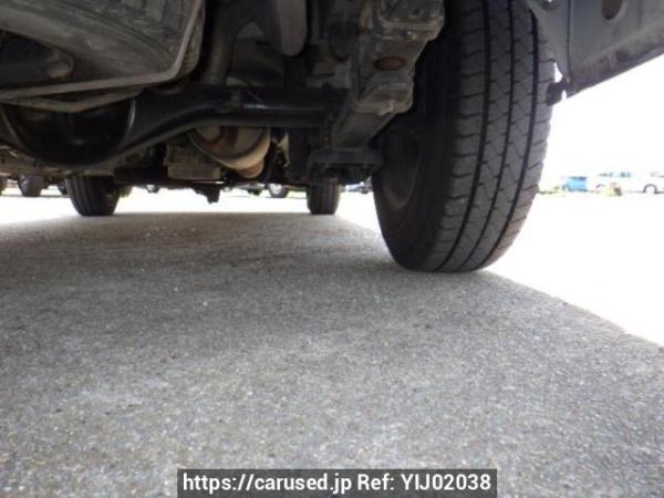 Used 2005 AT toyota regiusace-van KDH200V Image[33]