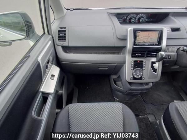 Used 2008 AT toyota noah ZRR70W Image[18]